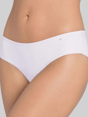 FIGI TRIUMPH BODY MAKE-UP ESSENTIALS HIPSTER