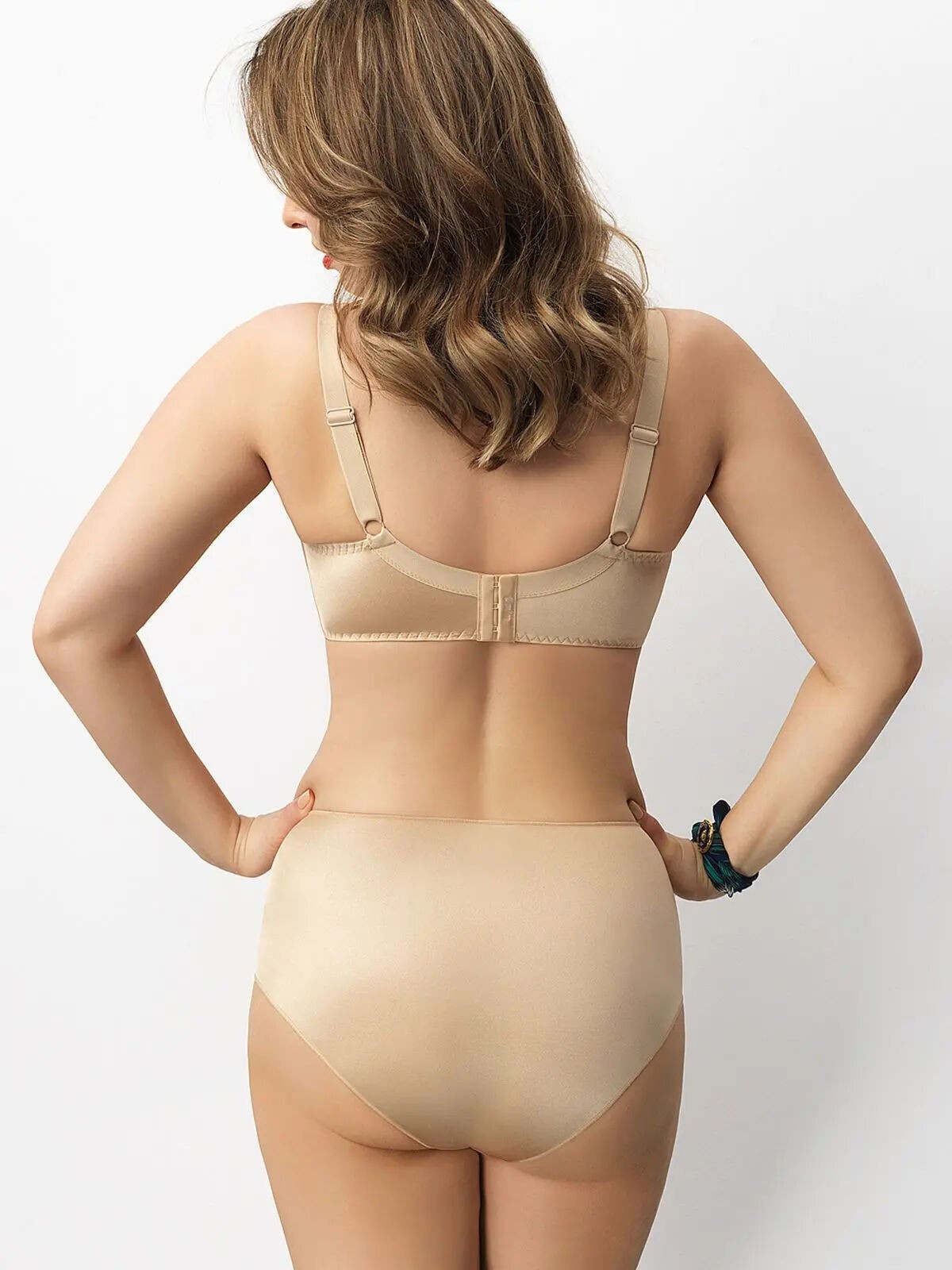 FIGI CORIN SIENNA 06885 MODELUJĄCE