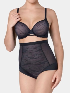 PODPRSENKA TRIUMPH AIRY SENSATION WP