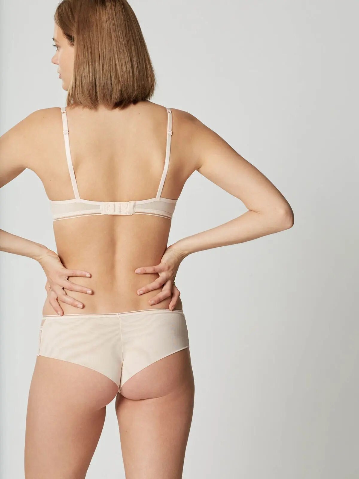 BIUSTONOSZ MAISON LEJABY SIN 19133