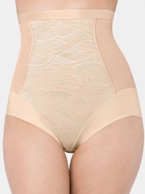 FIGI TRIUMPH AIRY SENSATION HIGHWAIST PANTY 01 MODELUJÍCÍ