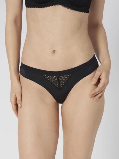 FIGI TRIUMPH AURA SPOTLIGHT BRAZILIAN