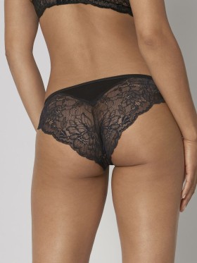 KALHOTKY TRIUMPH AMOURETTE CHARM BRAZILKY