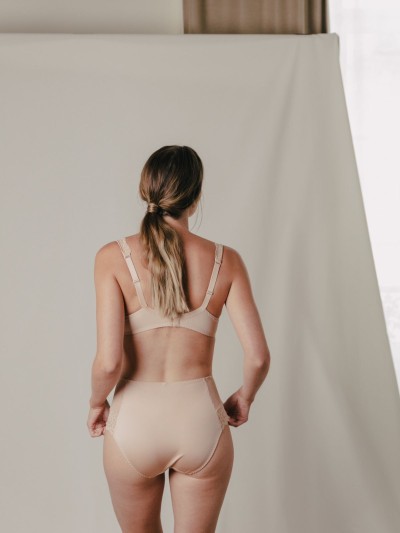 BIUSTONOSZ MAISON LEJABY GABY 13837