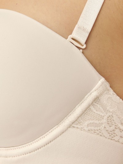 BIUSTONOSZ TRIUMPH VIVID SPOTLIGHT WDP