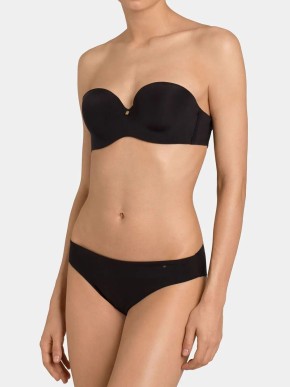 BH TRIUMPH BODY MAKE-UP ESSENTIALS WDP