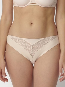 FIGI TRIUMPH VIVID SPOTLIGHT BRAZILIAN