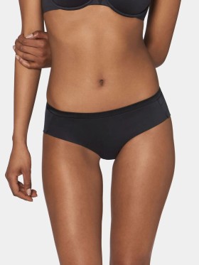 FIGI TRIUMPH BODY MAKE-UP SOFT TOUCH HIPSTER