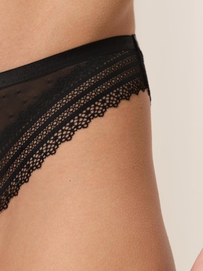 FIGI TRIUMPH TEMPTING TULLE 01 TAI