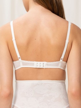 BIUSTONOSZ TRIUMPH WILD ROSE SENSATION W01