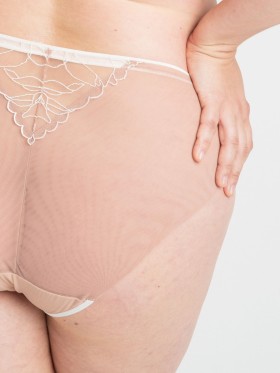 KALHOTKY SAMANTA IRINA B400