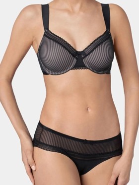 PODPRSENKA TRIUMPH BEAUTY-FULL IDOL W01