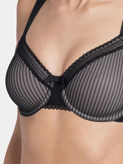 BIUSTONOSZ TRIUMPH BEAUTY-FULL IDOL W01