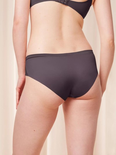 FIGI TRIUMPH BODY MAKE-UP SOFT TOUCH EX HIPSTER