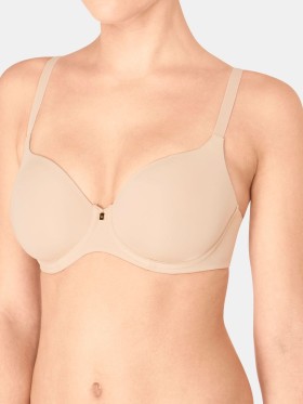 BIUSTONOSZ TRIUMPH BODY MAKE-UP ESSENTIALS WP