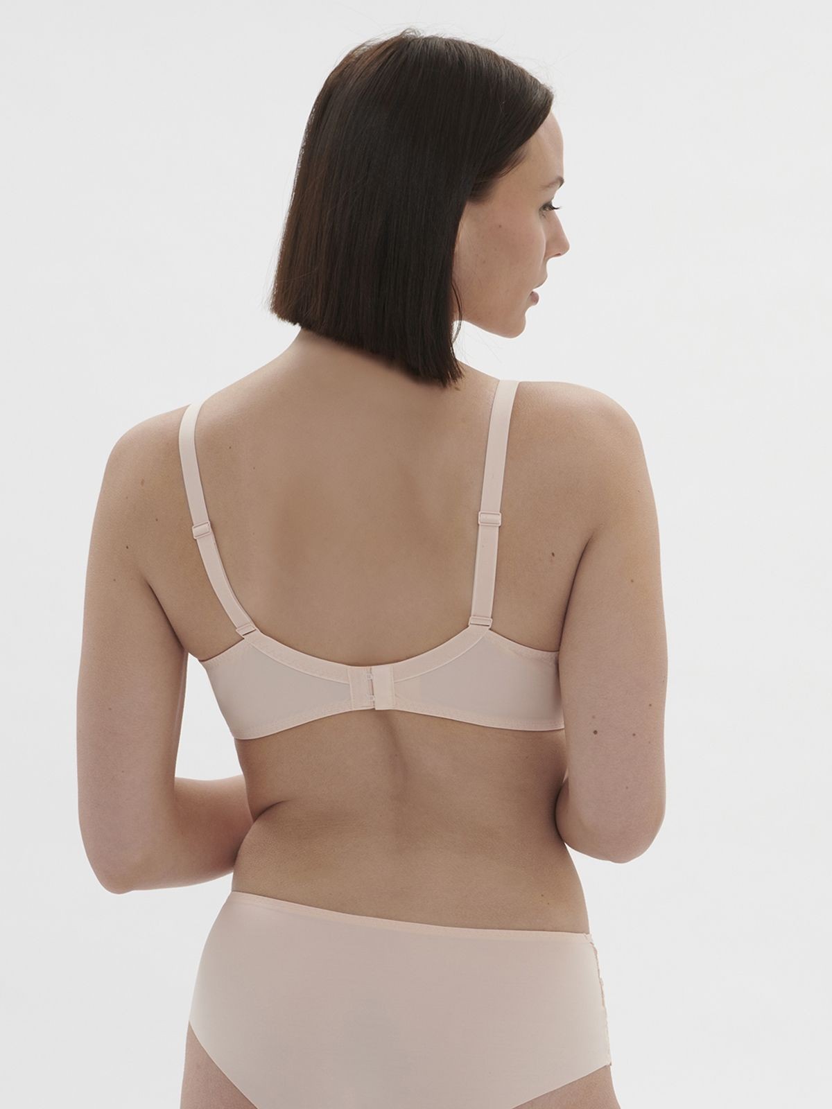 BIUSTONOSZ SIMONE PERELE SAGA 15C319