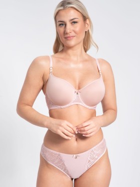 KALHOTKY SAMANTA AMELIA M300