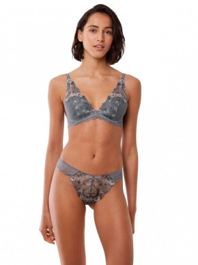 TRIUMPH SENSUAL SPOTLIGHT HIGHLEG BRAZILIAN BRIEFS
