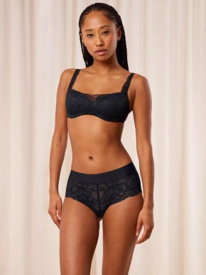 Podprsenka TRIUMPH BODY MAKE-UP ILLUSION LACE BALCONETTE