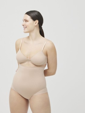 KALHOTKY YSABEL MORA 19334 MODELUJÍCÍ