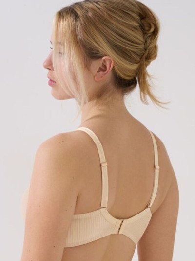 BIUSTONOSZ LISCA LAURA 020327