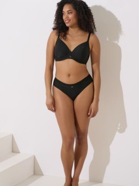 KALHOTKY LISCA LAURA 022289