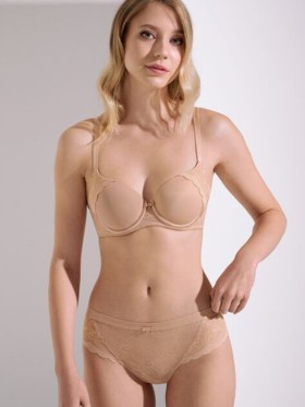 KALHOTKY LISCA EVELYN 022193