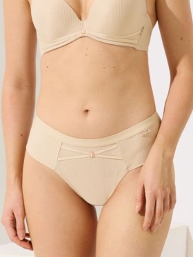 KALHOTKY LISCA LAURA 022290