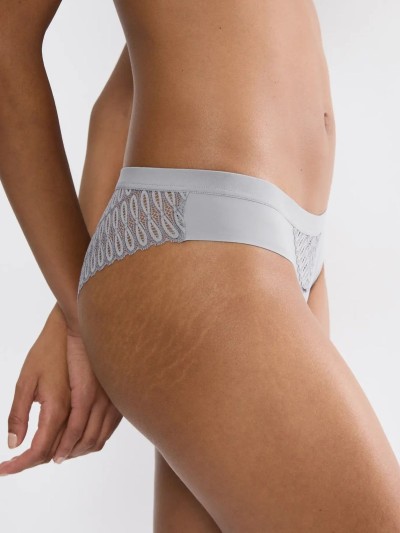 FIGI TRIUMPH AURA SPOTLIGHT T BRAZILIAN