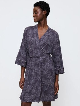 ŽUPAN TRIUMPH AURA SPOTLIGHT ROBE 01