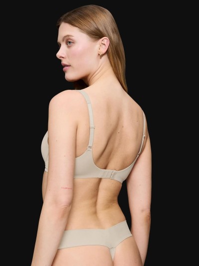 BIUSTONOSZ TRIUMPH BODY MAKE-UP ILLUSION WP EX