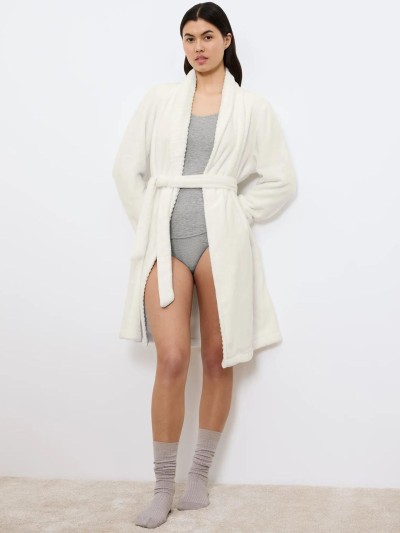 SZLAFROK TRIUMPH ROBES FLEECE ROBE 01