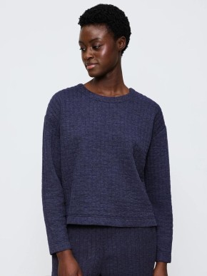 TRIUMPH COZY COMFORT TOP QUILTED SWEATSHIRT