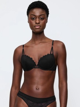 PODPRSENKA TRIUMPH THAT NIGHT IN VEGAS WHU