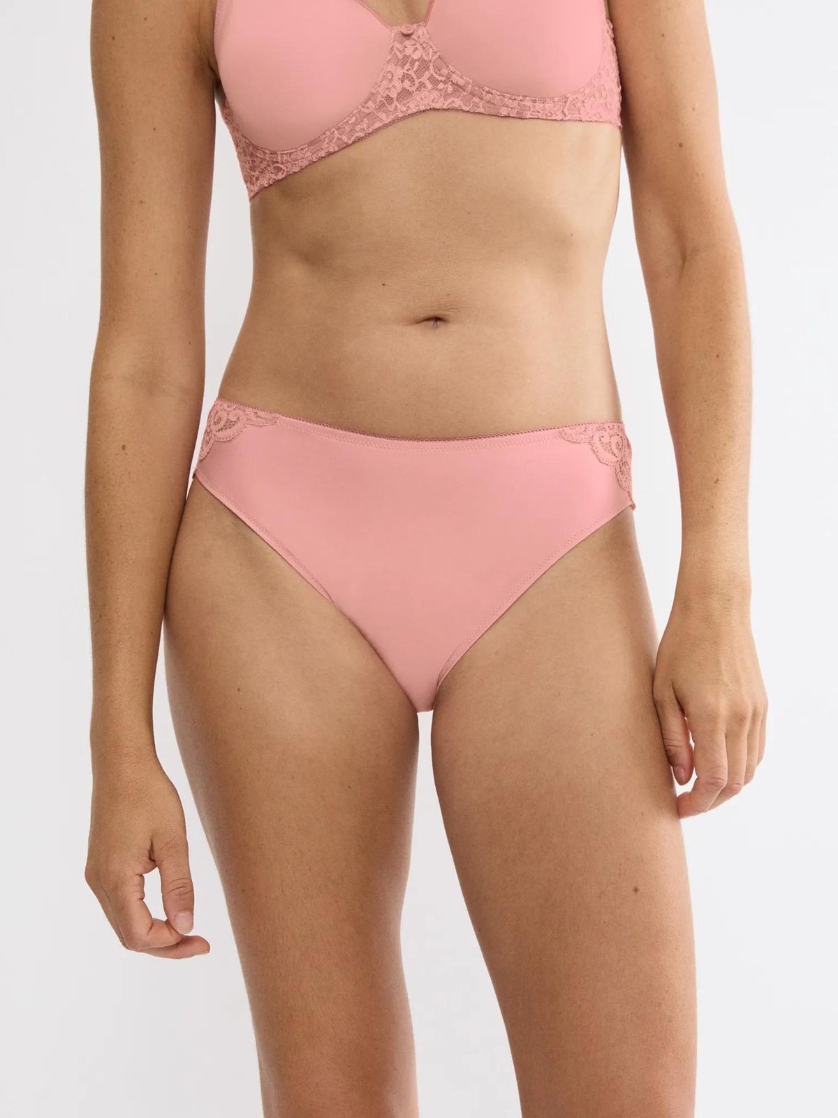 FIGI TRIUMPH AMOURETTE TAI