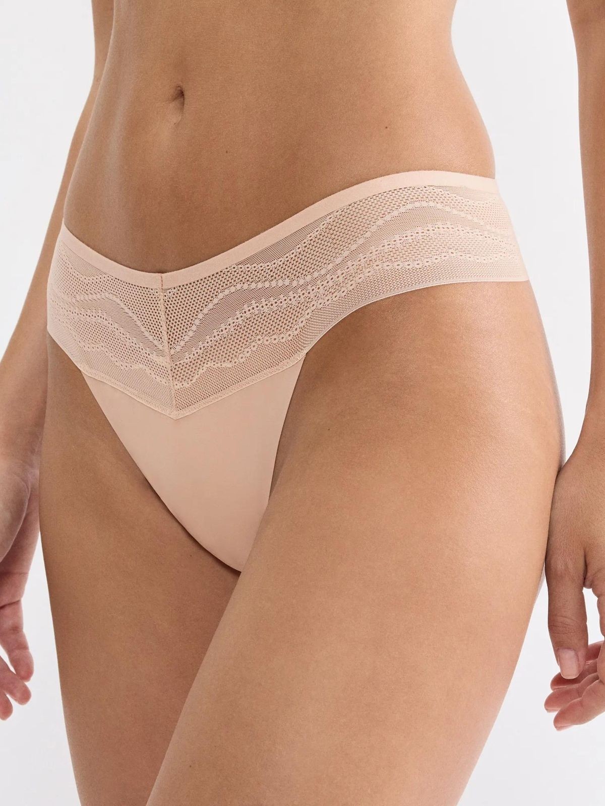 FIGI TRIUMPH BREATHE & LIFT SMATR STRING