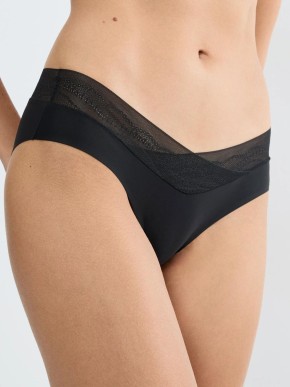 FIGI TRIUMPH BREATHE & LIFT SMATR HIPSTER
