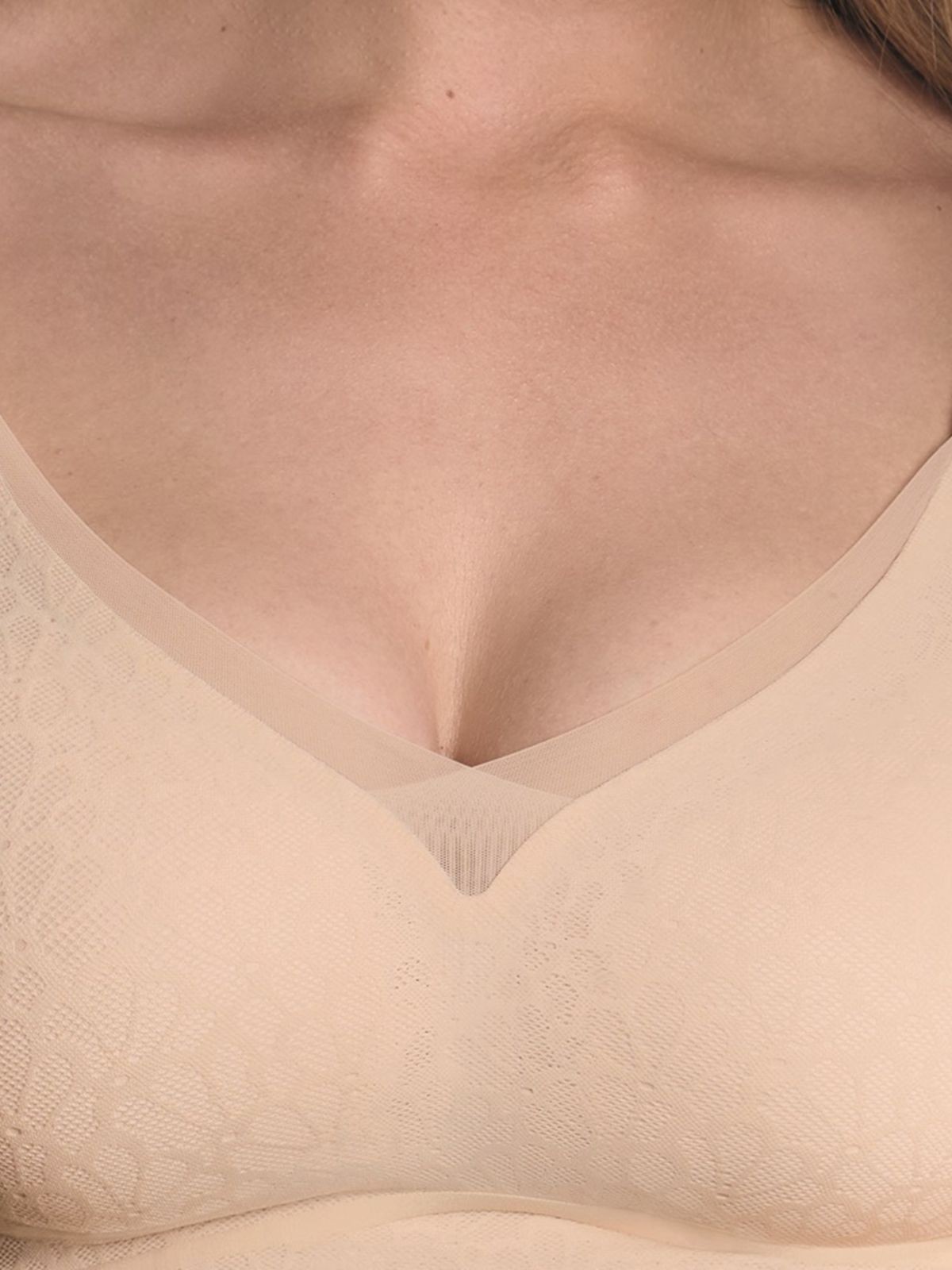BIUSTONOSZ ANITA ESSENTIAL SMART 5433