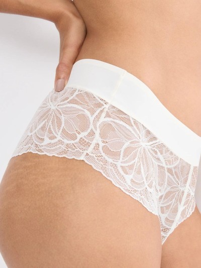 FIGI TRIUMPH BODY MAKE-UP ILLUSION LACE SHORTY