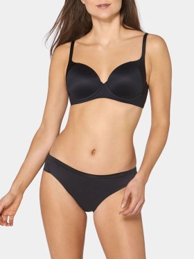 FIGI TRIUMPH BODY MAKE-UP SOFT TOUCH TAI