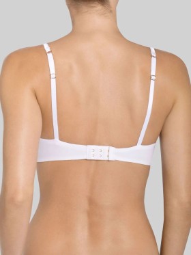 BIUSTONOSZ TRIUMPH BODY MAKE-UP ESSENTIALS WHU